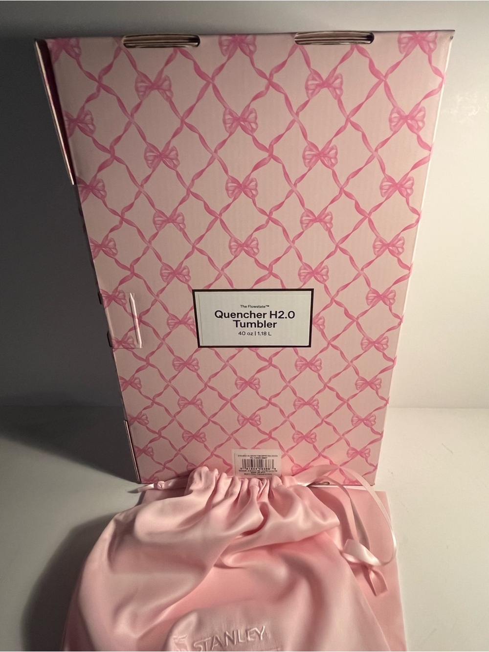 Stanley x LoveShackFancy Pink Patterned Gift Box with Satin Pouch 🎀🎀🎀🎀 (BOX) - Picture 4 of 4